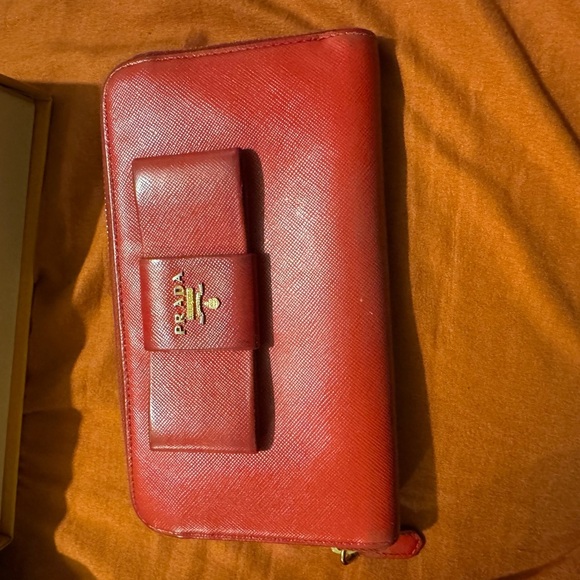 Prada Red Wallet with Bow Accent - Picture 1 of 9